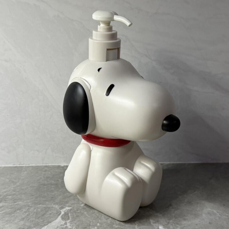 Kawaii Snoopy Dispenser Bottle - Home Goods Bathroom Storage recension och pris